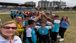 Atatürk Ortaokulu Ragbi Takımları İl Şampiyonasında başarı elde etti