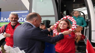 Avrupa şampiyonu Alara Atmaca, Balıkesirde coşkuyla karşılandı