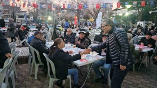 Aydın BŞBnin Nazillideki ilk iftar sofrası doldu taştı