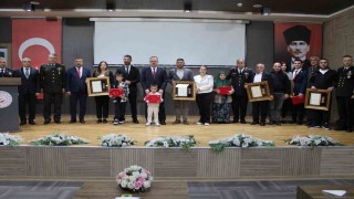 Aydında gazi ve şehit yakınlarına Devlet Övünç Madalya Beratı takdim edildi