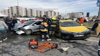 Aydında taksi ile otomobil çarpıştı: 2 yaralı