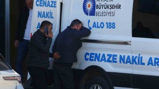 Babanın 22 yaşındaki kızına vedası yürekleri burktu