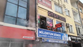 Baca temizlerken binayı yakıyordu