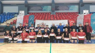 Badmintonda şampiyonlar belli oldu