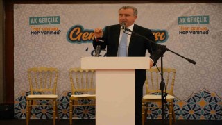Bakan Bak, Edirnede gençlerle iftarda buluştu