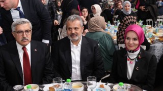 Bakan Göktaş ve Başkan Öntürk, Hataylı Kadınlarla Bir Araya Geldi