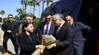 Bakan Işıkhan, Vali Toros ile görüştü
