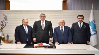 Bakan Memişoğlundan Başkan Büyükkılıça ziyaret