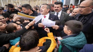 Bakan Tekin: Akademik ve  sportif eğitim mutlaka beraber yürütülmeli