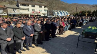 Bakan Tunç, eski belediye başkanının cenaze törenine katıldı