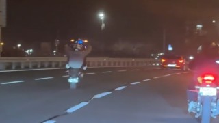 Bakırköyde tehlikeye atan motosikletli kamerada