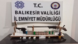Balıkesirde cinayet ve uyuşturucu suçlarından aranan şahıs yakalandı