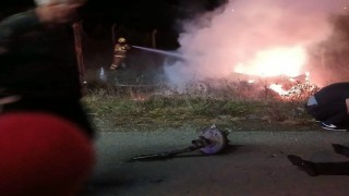 Balıkesirde kaza yapan araç alev aldı: 1 ölü, 1 yaralı