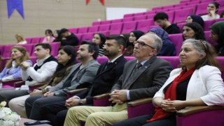 BARÜde öğretmenlik mesleğinin dünü ve bugünü konuşuldu