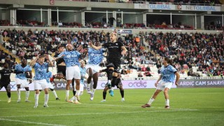 Başakşehir - Sivasspor maçının VARı Jonas Hansen
