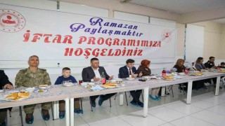 Başkalede anlamlı iftar buluşması