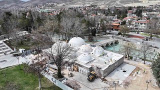 Başkan Altay 600 yıllık tarihi hamamın su müzesi olacağını açıkladı