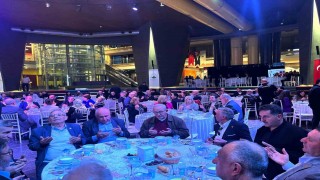 Başkan Aydın muhtarlar ve meclis üyelerine iftar verdi
