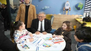 Başkan Büyükkılıç: Kütüphanelerimiz ile okuyan şehir Kayseriye değer katıyoruz