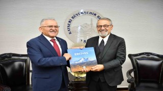 Başkan Büyükkılıç, Prof. Dr. Naci Görürü ağırladı