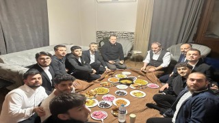 Başkan Ekim, sahurda öğrencilerle buluştu