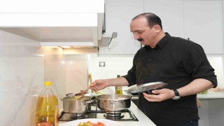 Başkan Kotan, öğrencilere iftar yemeği hazırladı