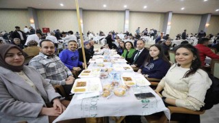 Başkan Özdemir İftarını Belediye Personeliyle Yaptı
