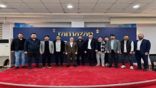 Başkan Özdoğan, iftarda gençlerle buluştu