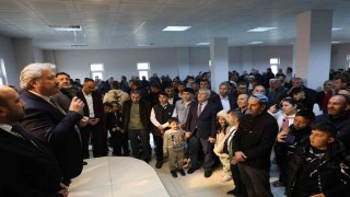 Başkan Palancıoğlu, kırsal mahallelerde vatandaşlarla bayramlaştı