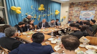Başkan Sezer, üniversite öğrencileriyle iftarda buluştu