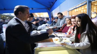 Başkan Yetişkin, Ramazanın bereketini Efelerin her yanına taşıyacak