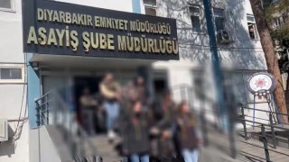 Batmandan Diyarbakırdaki nevruza yankesicilik için gelen 5i hamile kadın 14 şüpheli çaldıkları 19 telefonla yakalandı