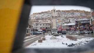 Bayburt güne karla uyandı