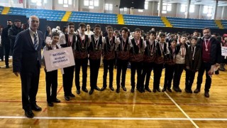Bayburt halk oyunları ekibi de finale yükseldi
