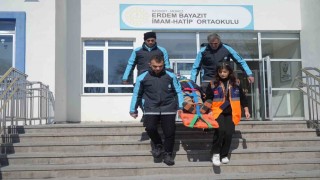 Bayburtta eksi 15 derece havada gerçeği aratmayan deprem ve yangın tatbikatı yapıldı