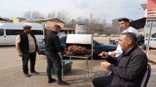Bayramı cağ kebabı ile karşıladılar