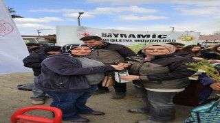 Bayramiçte 1450 fidan dağıtıldı