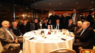Beşiktaş camiası iftarda bir araya geldi