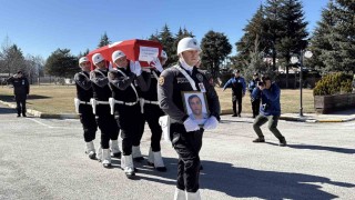 Beyin kanaması sonucu hayatını kaybeden polis memuru için tören düzenlendi