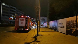 Beyoğlunda tarihi camide çıkan yangın korkuttu
