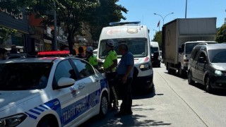 Bilecikte hafifi ticari araç ile motosikletin çarpışması sonucu 1 kişi yaralandı