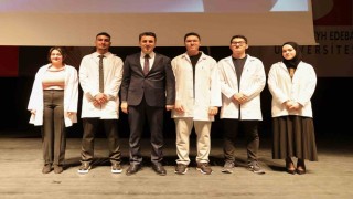 Bilecikte tıp fakültesi önlük giyme töreni