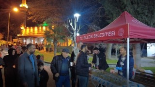 Bilecikte vatandaşlara helva dağıtıldı
