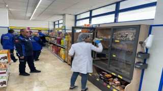 BİMde küflü ekmek şikayetine zabıta müdahalesi