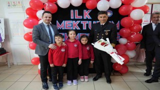 Bir Mektup Da Sen Yaz etkinliğiyle Mehmetçik ve öğrenciler buluştu