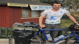 Bisikletiyle dünya turuna çıktı, Beyşehirde mola verdi