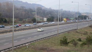 Bolu geçişinde bayram trafiği sürüyor