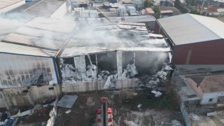 Boya ve sunta imalathanesinde yangın: 2 saate söndürüldü