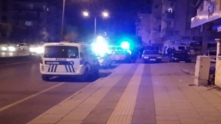 Boynundan bıçaklandı o anlar kamerada