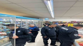 Bozdoğanda zabıta ekipleri denetimlerini sürdürüyor